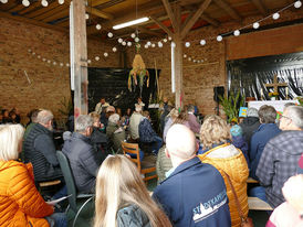 Ökumenischer Familiengottesdienst zum Erntedankfest (Foto: Karl-Franz Thiede)